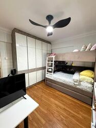 Blk 558 Jurong West Street 42 (Jurong West), HDB Executive #557143121